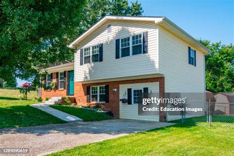 Middle America House Photos And Premium High Res Pictures Getty Images