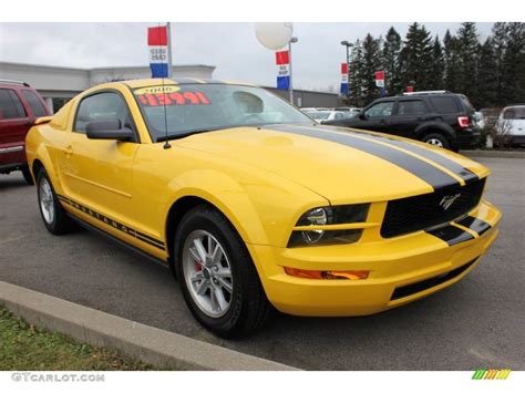 2006 Screaming Yellow Ford Mustang V6 Premium Coupe 60506865 Photo 6