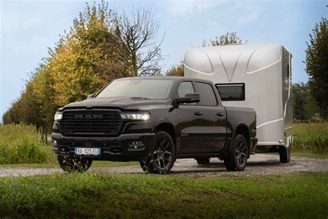 2025 RAM 1500 Laramie - Stunning HD Photos, Videos, Specs, Features ...