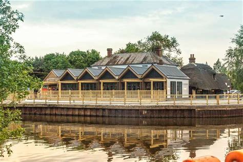 Boathouse Pubs Of Yalding