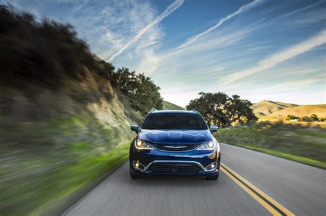 The Chrysler Pacifica Hybrid Is A Game Changer In The Minivan Segment