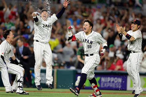 【wbc】劇的逆転サヨナラ打の村上宗隆、バントも頭をよぎった 栗山監督の「思い切り行ってこい」のゲキに応えた 1枚目の写真・画像 Cycle やわらかスポーツ情報サイト