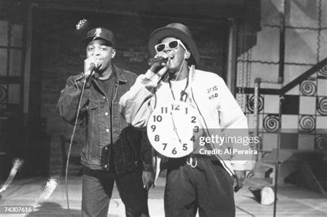 Chuck D And Flavor Flav Photos And Premium High Res Pictures Getty Images