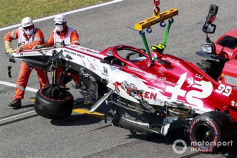 Las Fotos Del Brutal Accidente De Mugello Y El Enfado De Los Pilotos