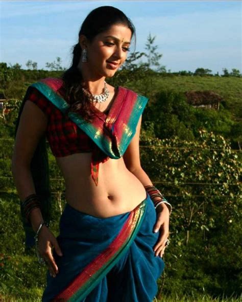 Bhumika Chawla Silky Slim Navel Exposed In Saree Glamsundari In