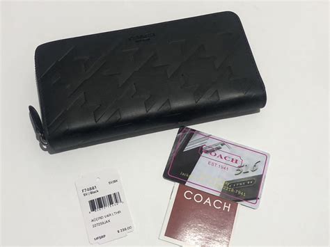 【未使用】 1円スタート Coach コーチ 長財布 ブラック ファスナー 新品未使用 F74881の落札情報詳細 ヤフオク落札価格検索