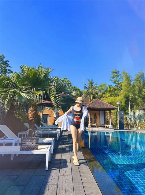 Vóc dáng mướt mắt nóng bỏng của Bảo Thanh khi diện bikini sau hai lần Saostar vn