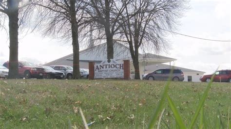 Antioch Baptist Church holds first worship service in new building | KHQA