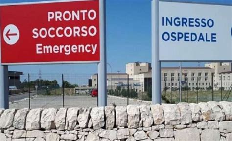 Pronto Soccorso Lunghe Attese Pochi Medici E Pazienti Esaperati