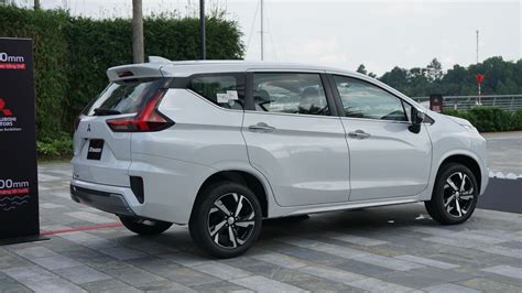 Đánh giá Mitsubishi Xpander 2023 AT Premium Giá nội ngoại thất