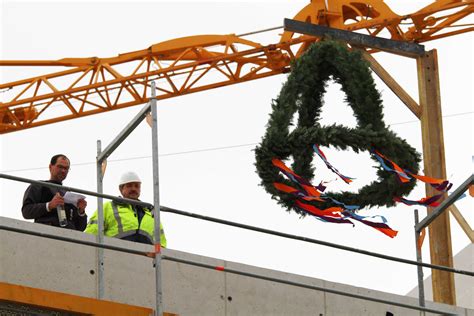 Neues Gebäude neue Rekorde Richtfest für neue Aucotec Zentrale