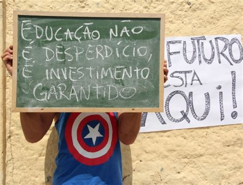 Pais E Alunos Deixam Recado Sobre A Reorganização Da Rede Pública De