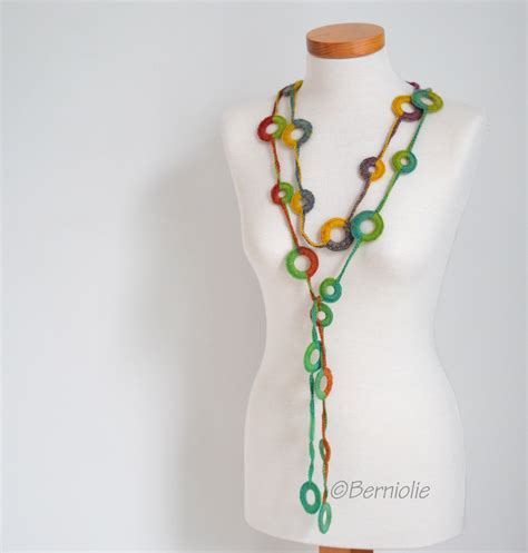 Crochet Circle Necklace Rainbow Colors N393 Berniolie