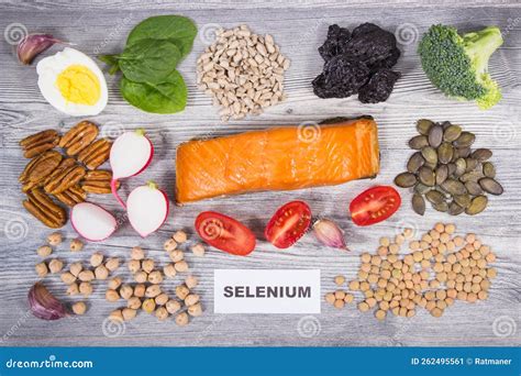 Healthy Food Containing Natural Selenium Fiber And Other Vitamins Or