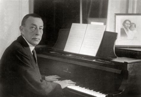 Sergei Rachmaninoff krótka biografia Muzyczne Inspiracje