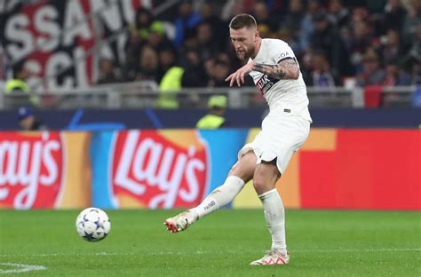 PSG’s Milan Skriniar opens to potential Juventus move - Yahoo Sports