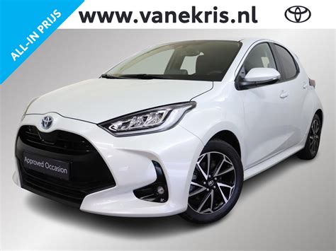 Toyota Yaris Hybrid Dynamic Limited Stoelverwarming Apple Carplay