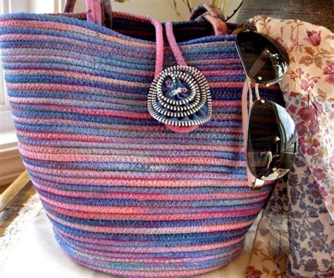 Hand Painted Coiled Rope Tote With Zipper Brooch Clothesline Knitted