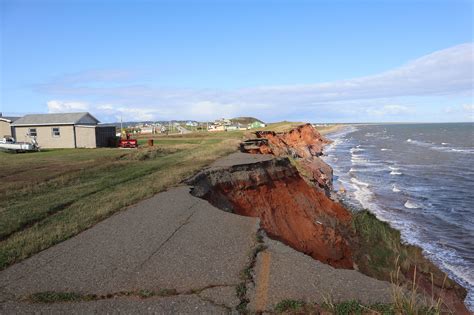 The disappearing islands | CBC News