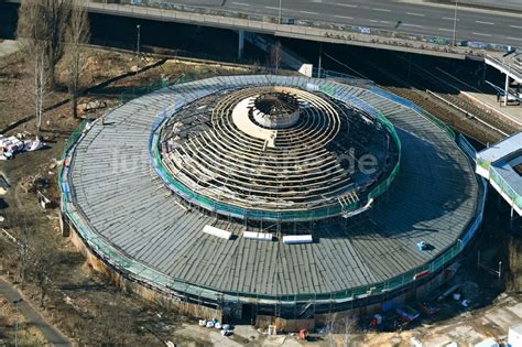 Berlin Von Oben Verfallende Gleisanlagen An Der Ruine Des