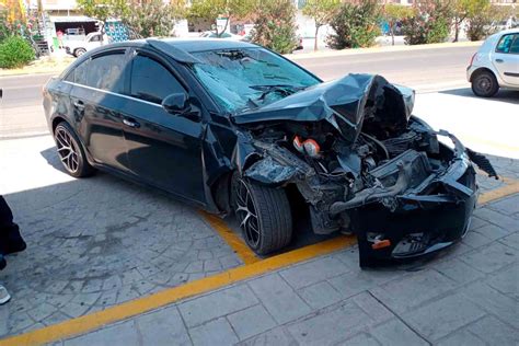 Ebrio Impacta Camioneta Y Resulta Ileso El Aguas