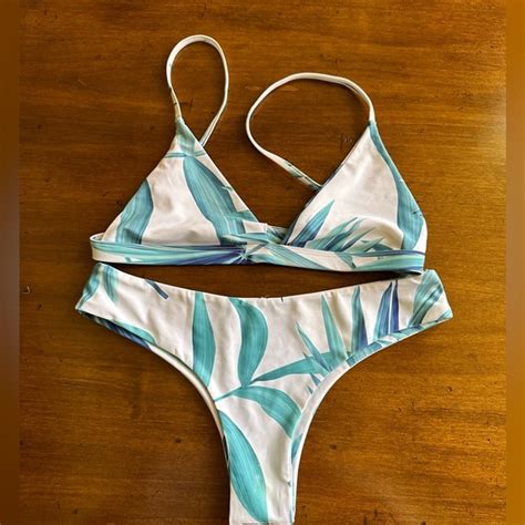 Kulani Kinis Swim Vaya Island Nwot Bikini Small Poshmark