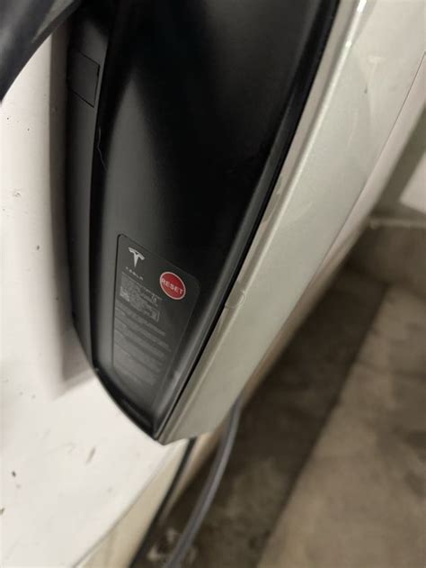 Tesla Gen 2 Wall Connector Wallbox Mit 74m Kabel Kaufen Auf Ricardo