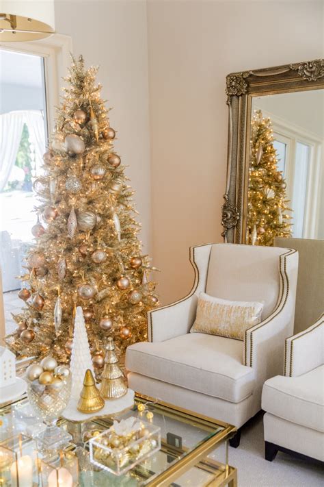 15 Ideas For Christmas Decor Gold To Add Sparkle To Your Holiday Season