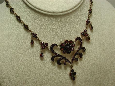 Late Victorian Bohemian Garnet Necklace 16 Inches C 1890 Garnet