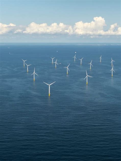 Vi Er Danmarks Mest Centrale Dybvandshavn Grenaa Havn