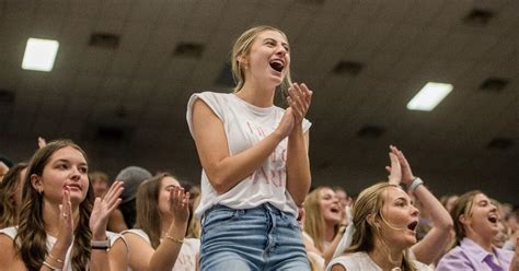 Students Get Pumped Up At Pep Rally Campuslife