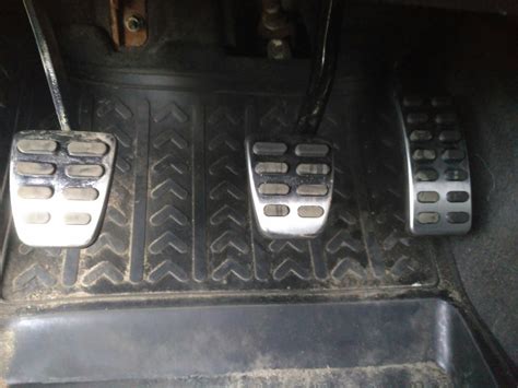 Накладки на педали — Hyundai Solaris Hatchback, 1,6 л, 2013 года ...