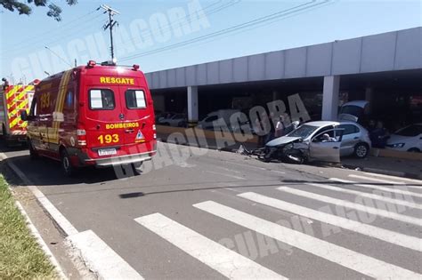 Colis O Seguida De Capotamento Deixa Feridos E Fecha A Avenida Dos