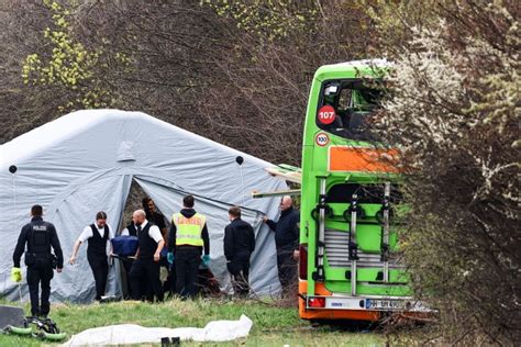 Tragiczny wypadek autobusu firmy Flixbus Są ofiary śmiertelne w tym