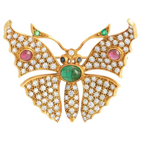 Diamond And Emerald Portrait Pin Brooch In 18k Yellow Gold For Sale At