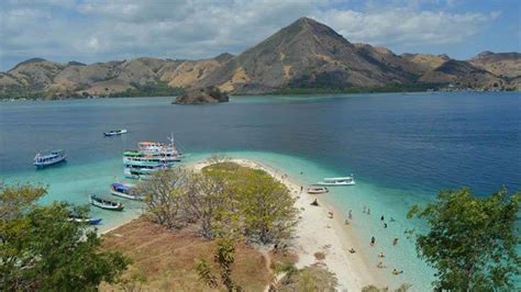 Paket Wisata Labuan Bajo Jangan Lupa Ke Pulau Kelor Spot Baru