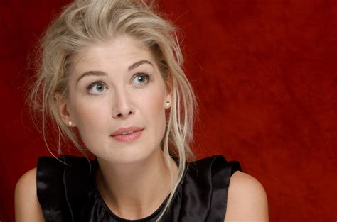 1920x1278 Rosamund Pike HD Wallpaper Rare Gallery