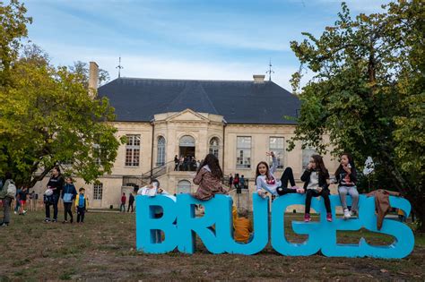 Ludo médiathèque Le Château Ville de Bruges