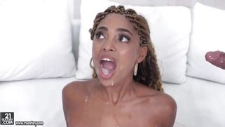 Luna Corazon Gets Two Jizz Loads In Her Opened Mouth Porn Movies Movs