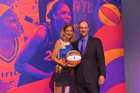 WNBA strikes TV deal with new broadcast partner for 2023, sees signals