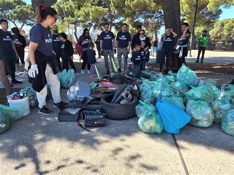 Pulizia Delle Spiagge Un Eco Iniziativa Di Successo Unisce Volontari E