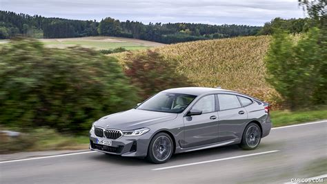 BMW 6 Series Gran Turismo | 2021MY | Front Three-Quarter