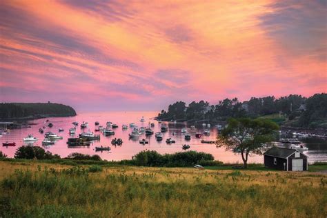 Maine S Prettiest Harbors Maine Vacation Bailey Island Maine Harbor