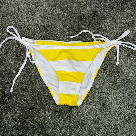 Roxy Women S Yellow And White Bikini And Tankini Bottoms Depop