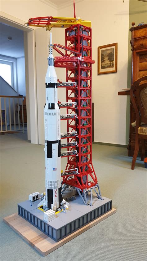 LEGO® NASA Apollo Saturn V + launch tower : r/buildingblocks