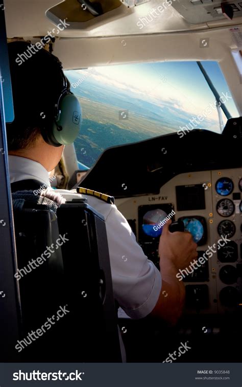 Pilot Cockpit Small Commercial Aircraft Above Stock Photo 9035848 ...