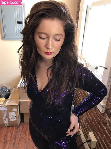 Emma Kenney Emmarosekenney Emmakenney Nude Leaked Onlyfans Photo 28 Fapello