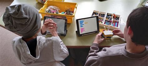 Robotik Zum Anfassen Jetzt Auch In Der Lvr Frida Kahlo Schule Rhein