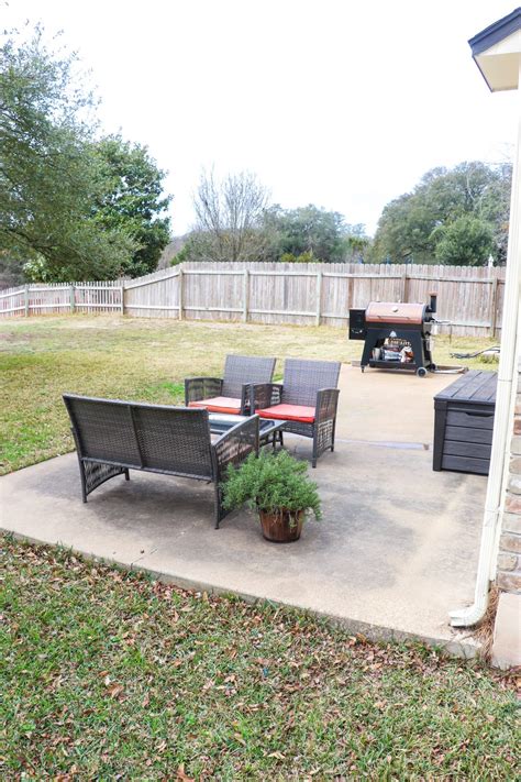 Resurfacing A Concrete Patio For A Budget Diy Patio Makeover Fab Everyday