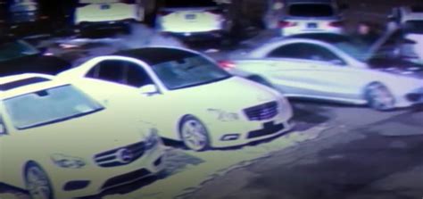 The Laval News Brazen Car Thieves Drive Off Curé Labelle Dealership S Lot With Open Hood